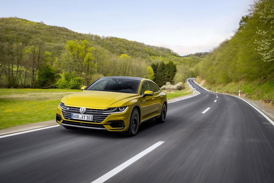 Volkswagen Arteon R-Line 2017 года  (WW) (фото 22 из 70)